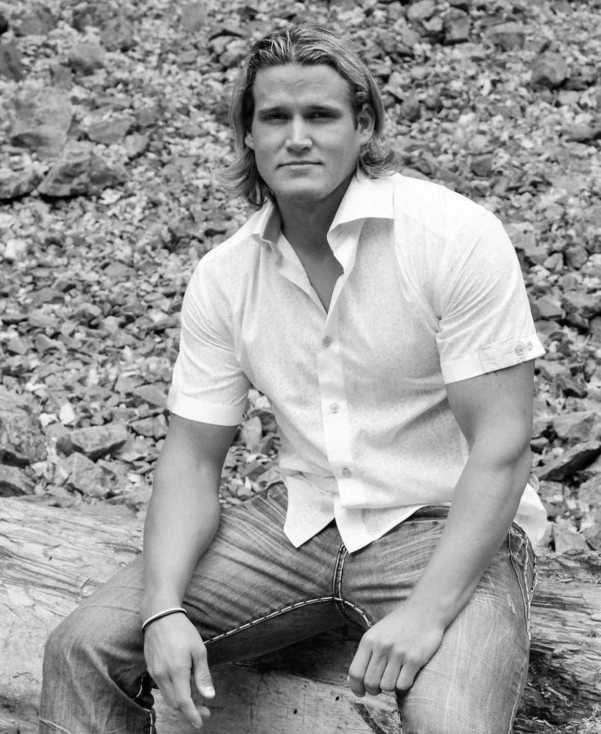 20 - A.J. shares his heartfelt journey with us about his struggles with mental health and returning to his faith and The Church of Jesus Christ of Latter-day Saints