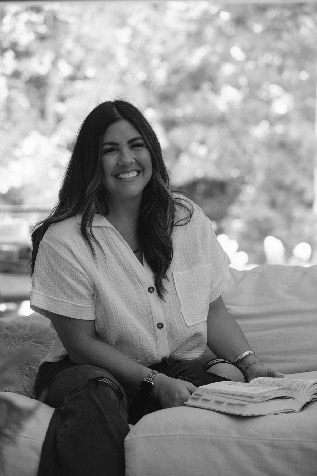 124 - Holly was a DIY influencer with over one million followers - until she decided to switch gears and use her platform to share the gospel of Jesus Christ.