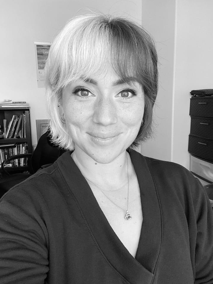 134 - Nia was single and pregnant in the Church. How her struggles brought her closer to Jesus Christ.